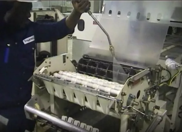 daimer cleaning machines for food and beverage industries